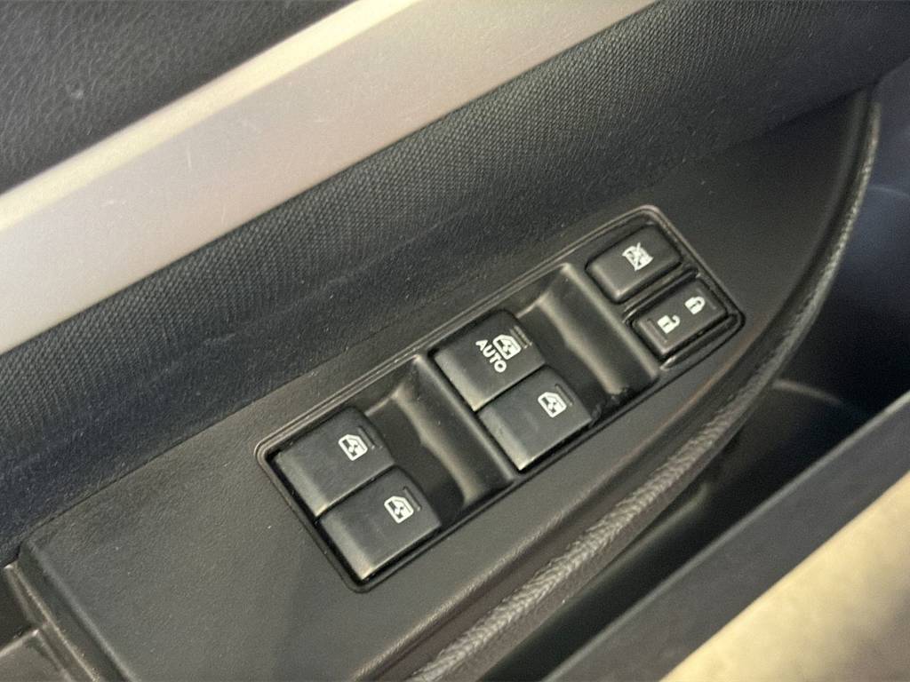 Thumbnail: 2013 Subaru Outback - 28