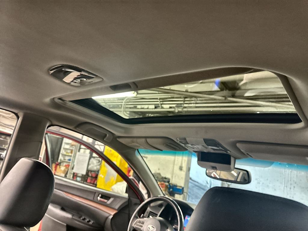 Thumbnail: 2013 Subaru Outback - 31