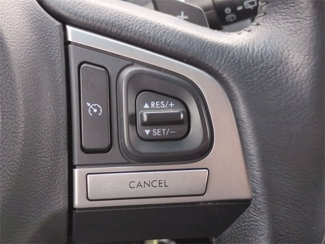 2015 Subaru Outback Limited 30