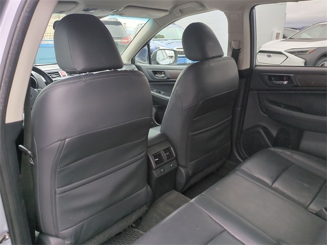 2015 Subaru Outback Limited 13