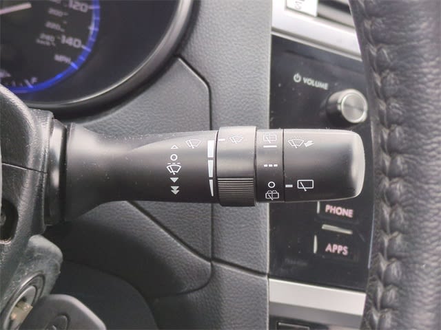 2015 Subaru Outback Limited 31