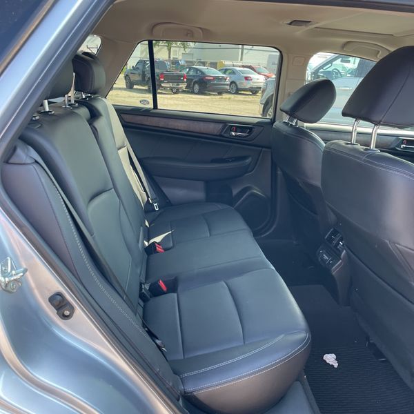 Thumbnail: 2018 Subaru Outback - 11