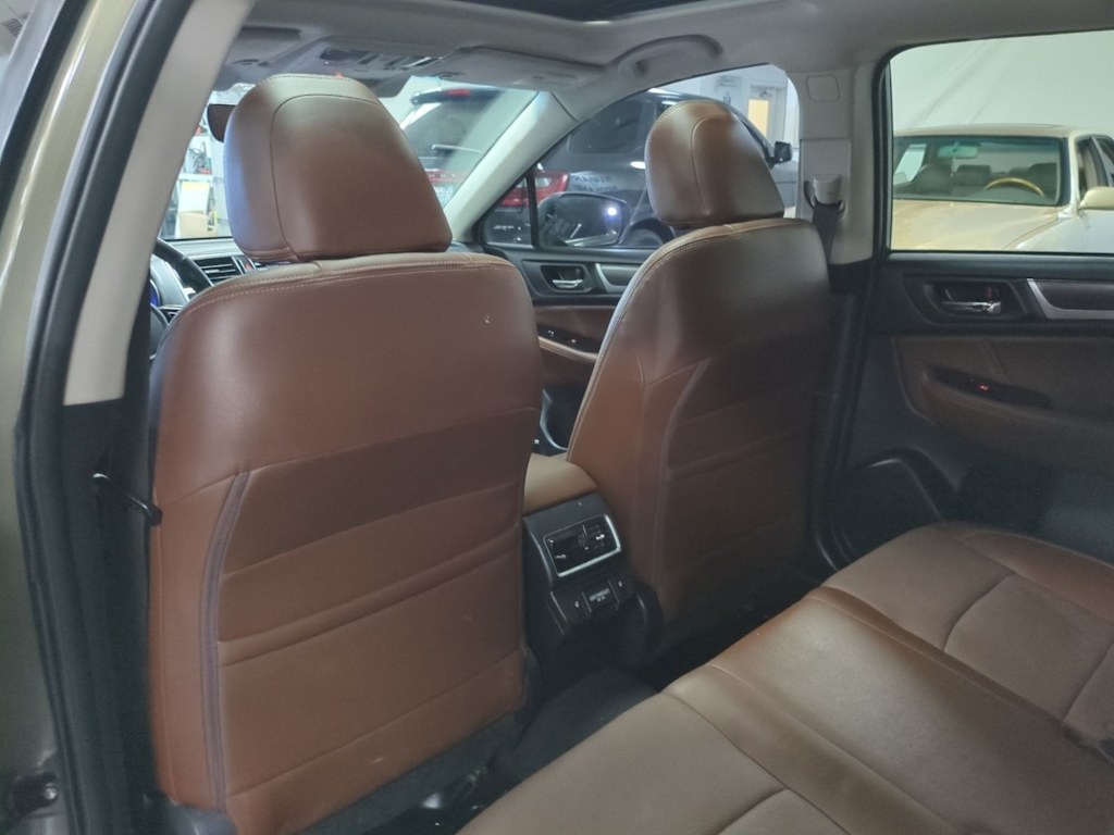 Thumbnail: 2018 Subaru Outback - 12