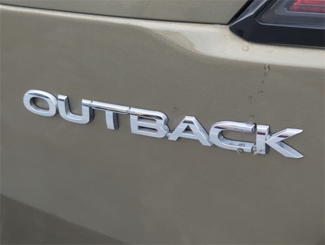 2022 Subaru Outback Limited 25