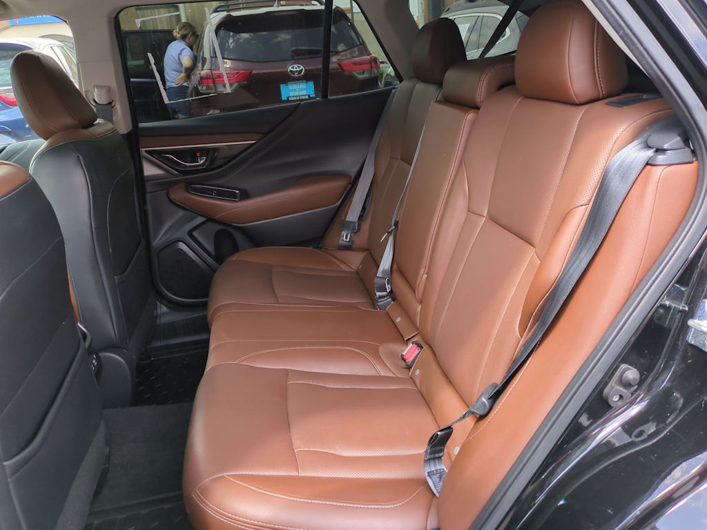 2021 Subaru Outback Touring 28