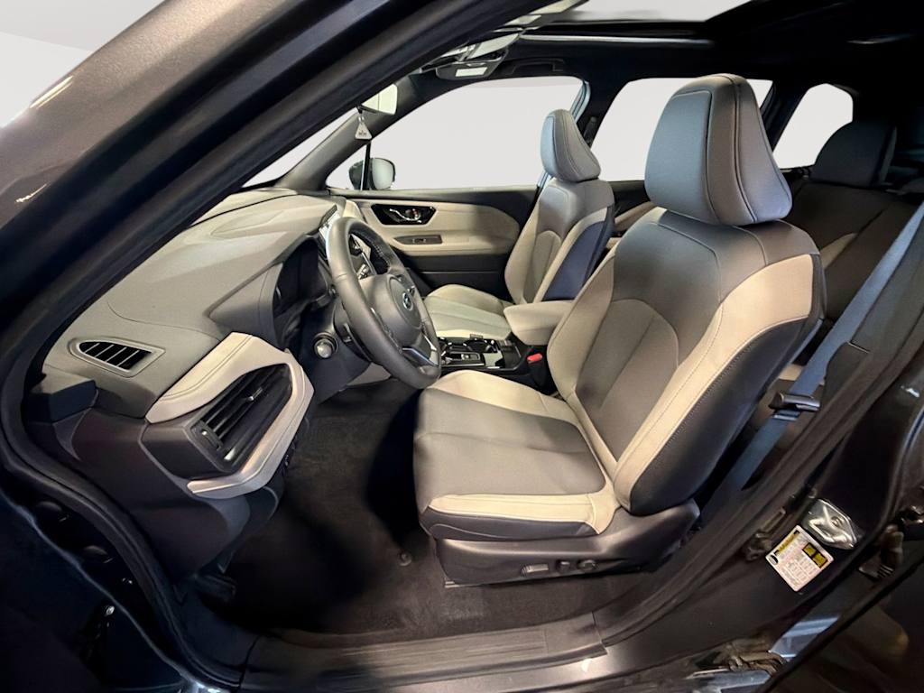 Thumbnail: 2026 Subaru Forester - 10