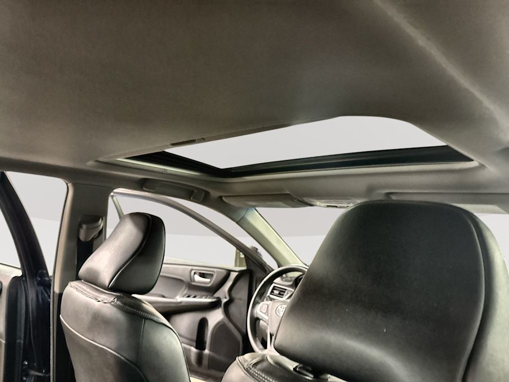 Thumbnail: 2017 Toyota Camry - 30