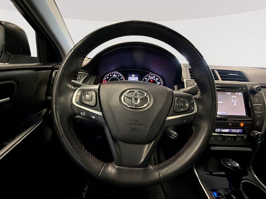 Thumbnail: 2017 Toyota Camry - 10