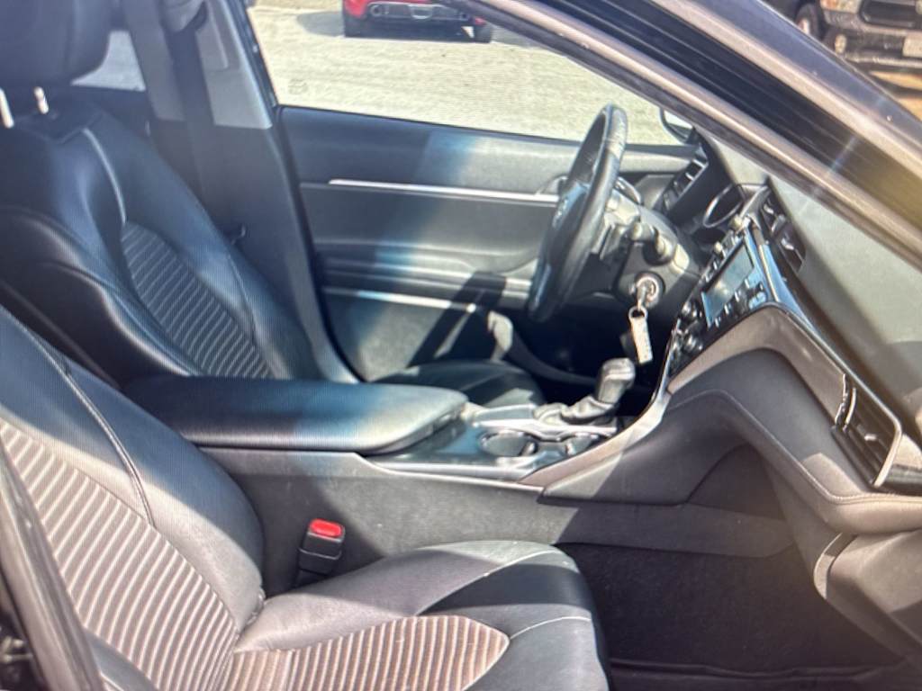 Thumbnail: 2020 Toyota Camry - 10