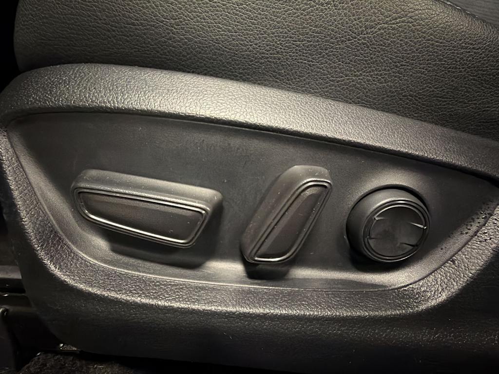 Thumbnail: 2024 Toyota Camry - 25