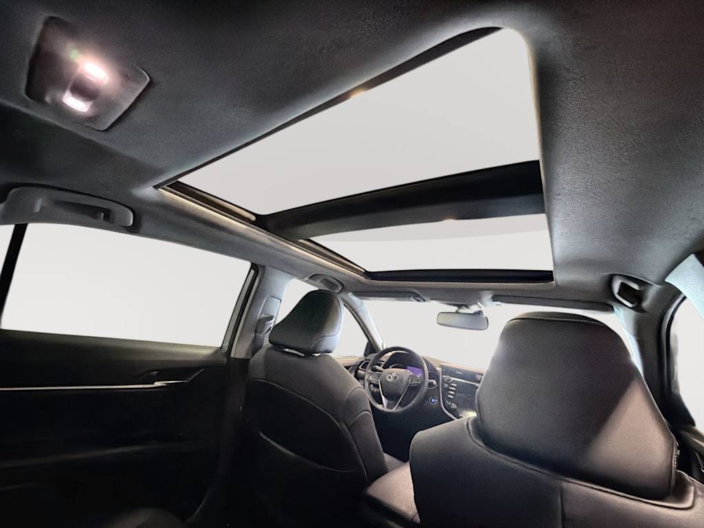 Thumbnail: 2020 Toyota Camry - 32