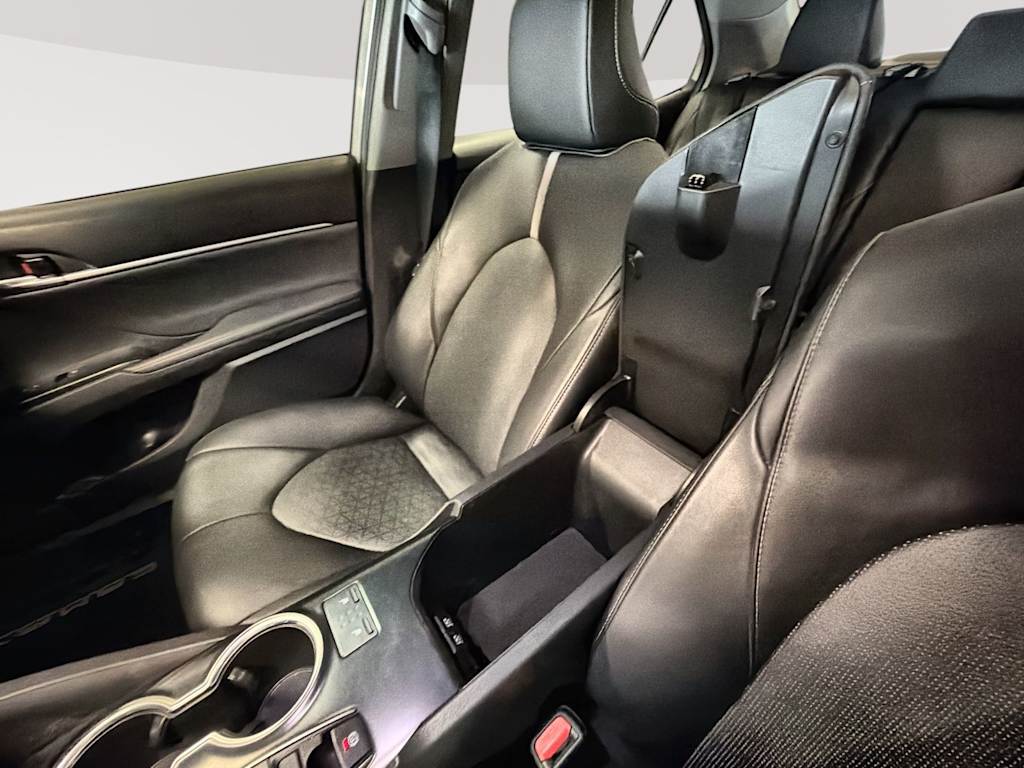 Thumbnail: 2020 Toyota Camry - 12
