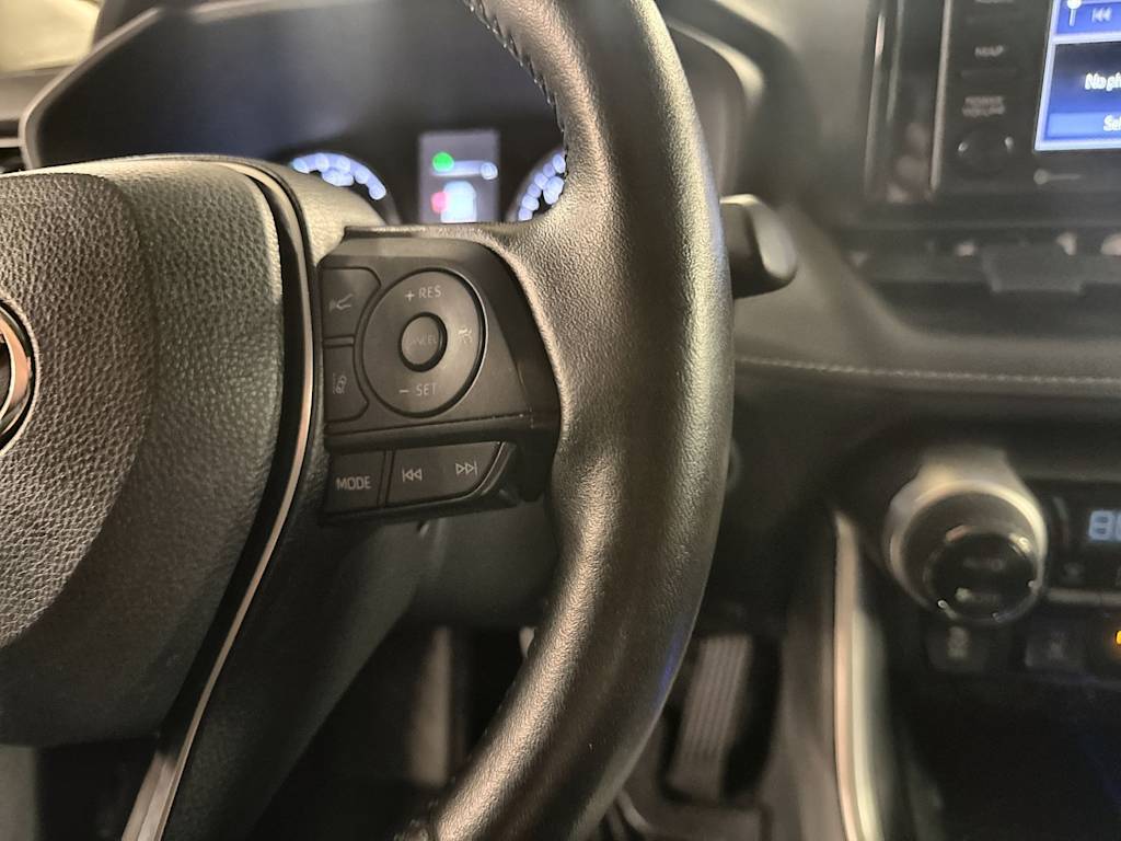 Thumbnail: 2022 Toyota RAV4 - 31