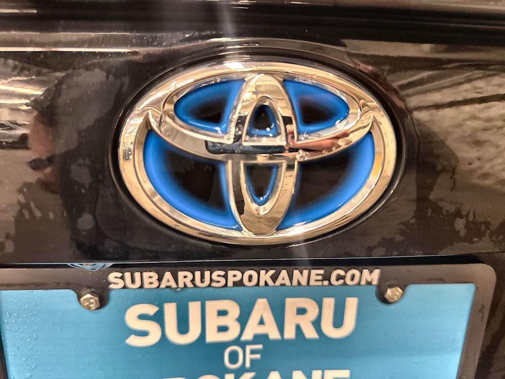 Thumbnail: 2022 Toyota RAV4 - 7
