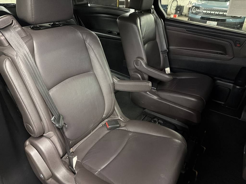 Thumbnail: 2018 Honda Odyssey - 25