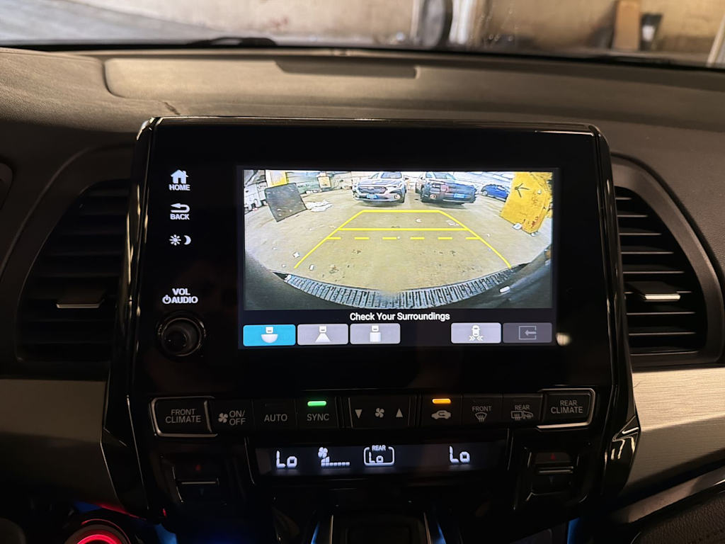 Thumbnail: 2018 Honda Odyssey - 33