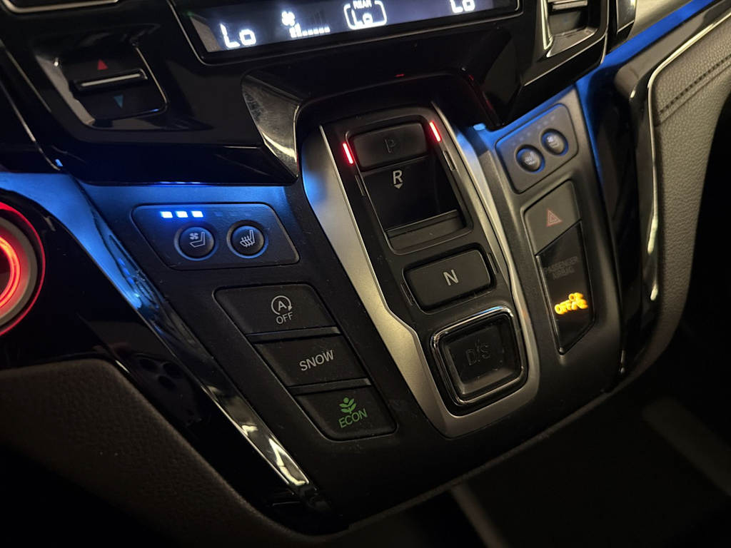 Thumbnail: 2018 Honda Odyssey - 35