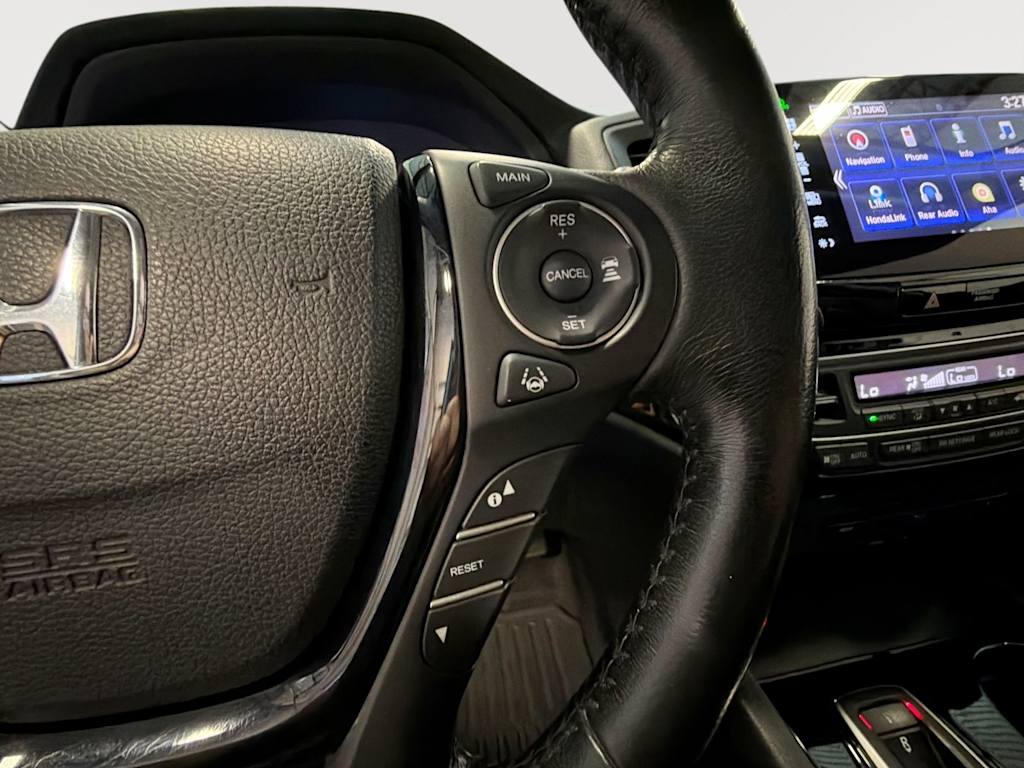 Thumbnail: 2016 Honda Pilot - 33