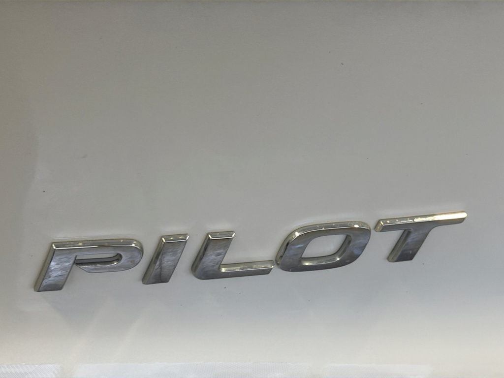 Thumbnail: 2016 Honda Pilot - 26