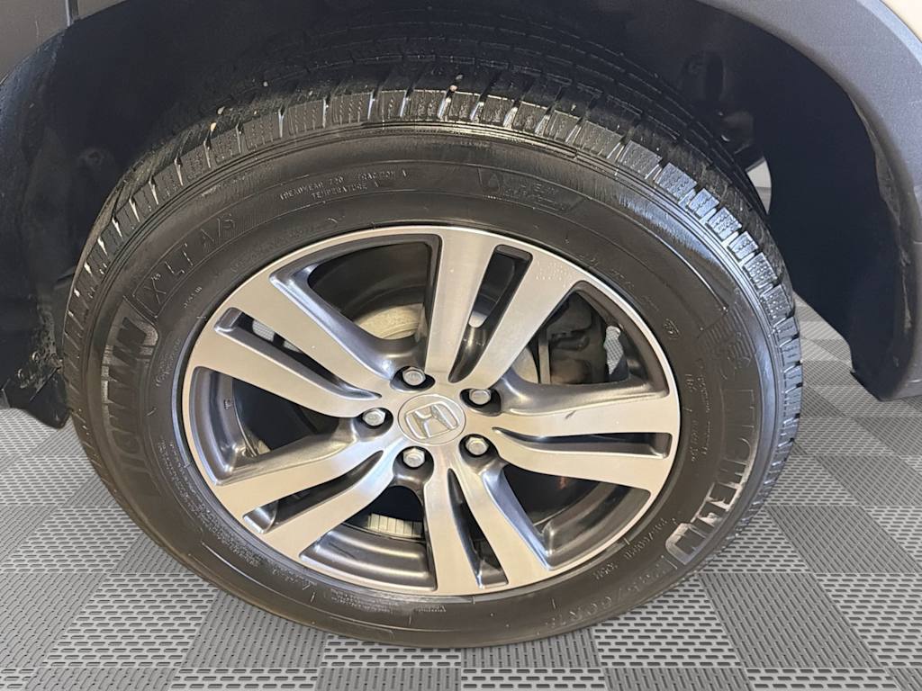 Thumbnail: 2016 Honda Pilot - 8