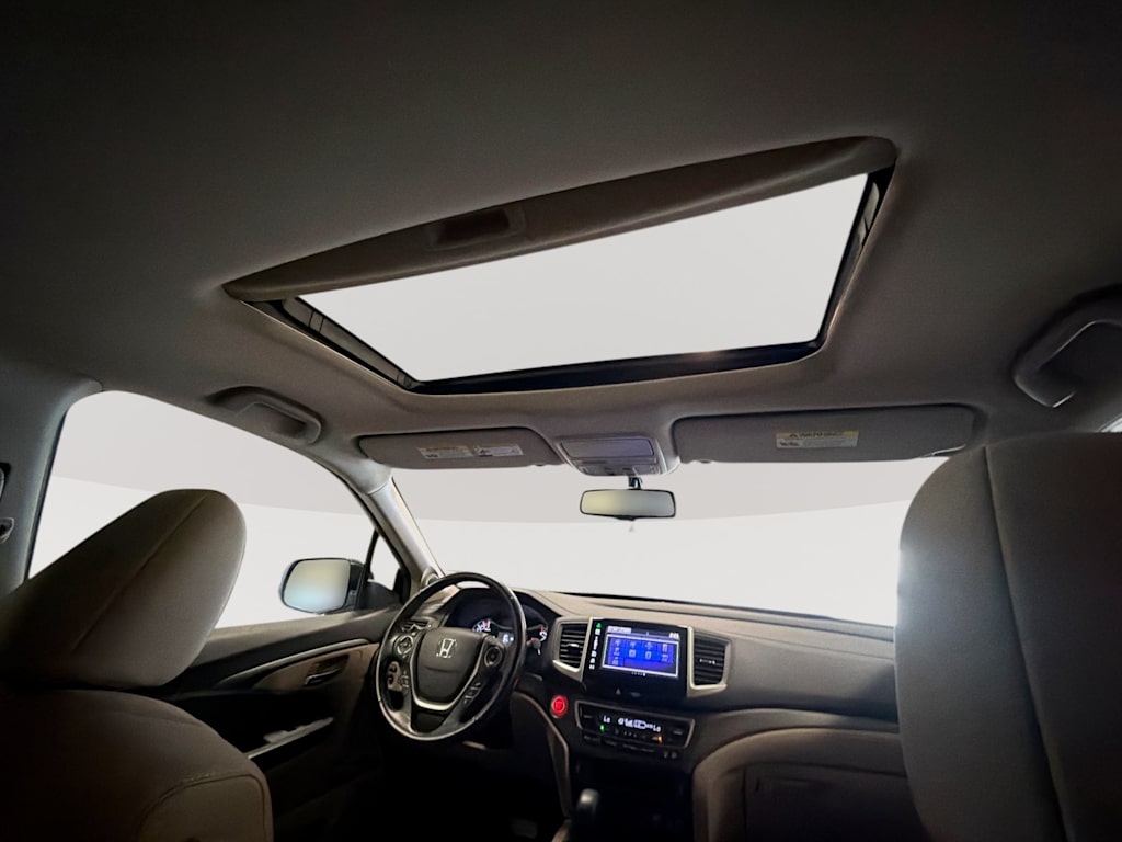 Thumbnail: 2016 Honda Pilot - 31