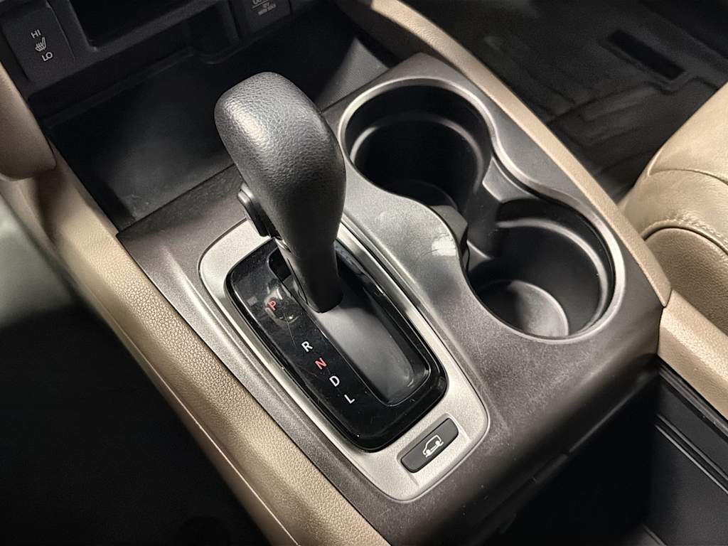 Thumbnail: 2016 Honda Pilot - 38