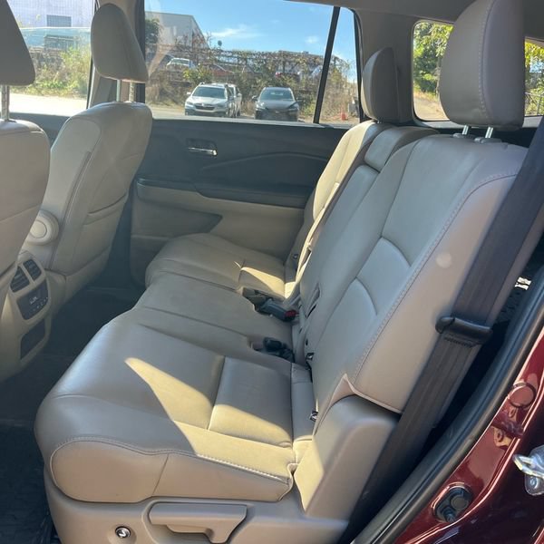 Thumbnail: 2018 Honda Pilot - 10