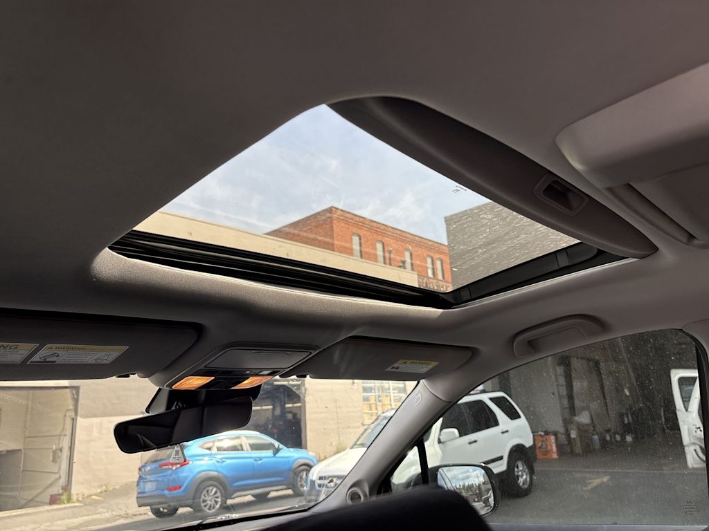 Thumbnail: 2022 Honda Pilot - 29