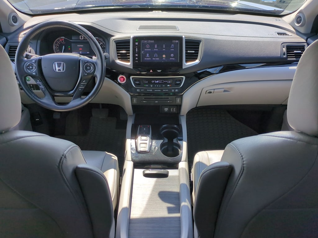 Thumbnail: 2016 Honda Pilot - 9