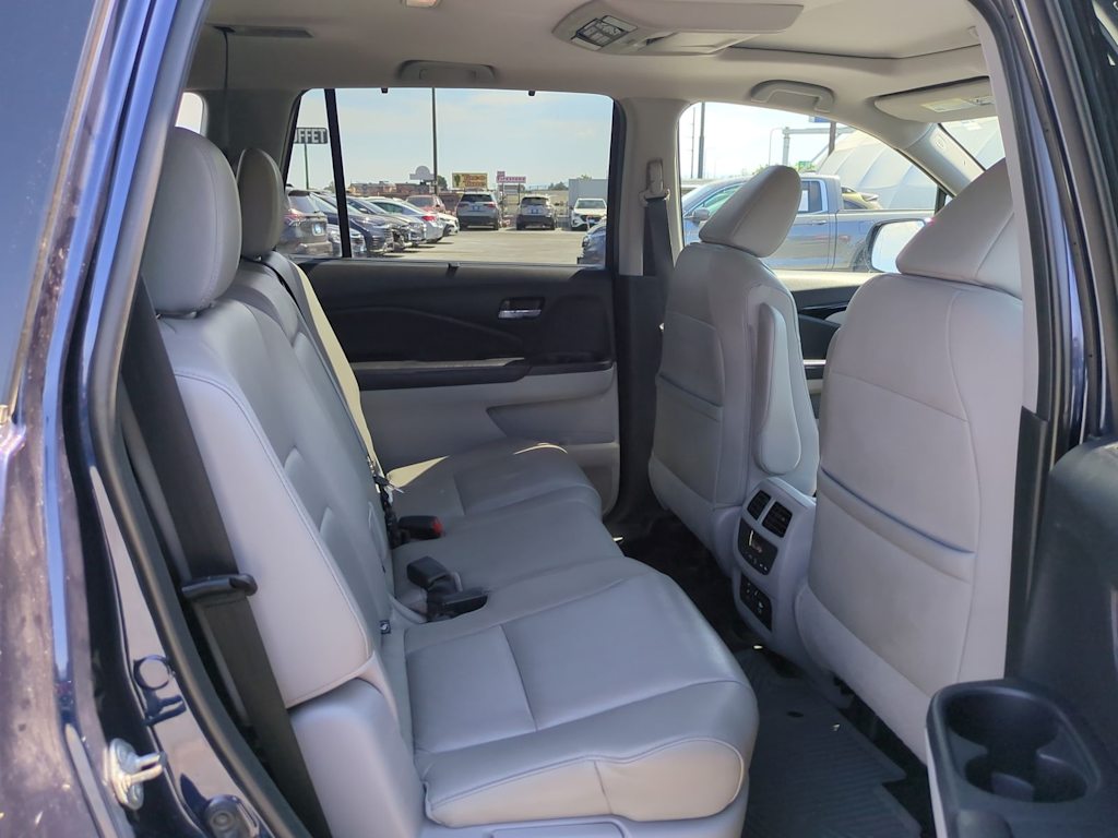 Thumbnail: 2016 Honda Pilot - 28
