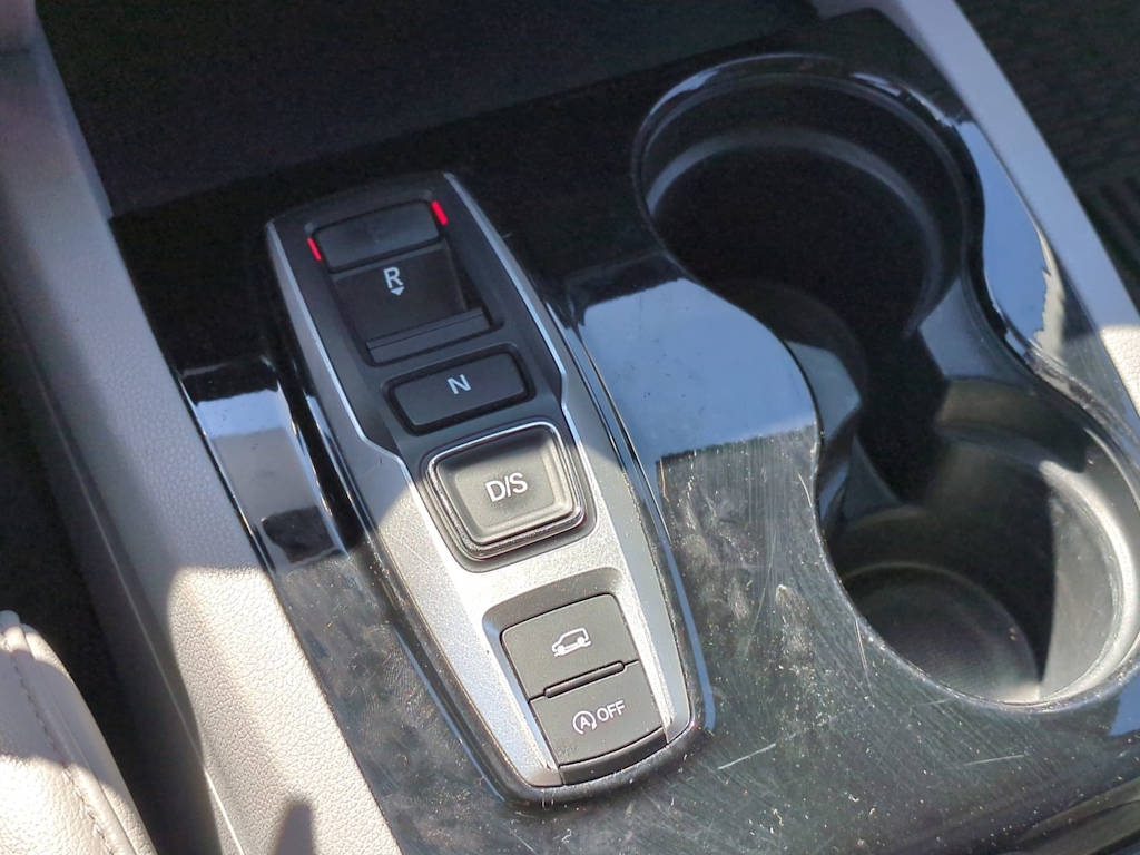 Thumbnail: 2016 Honda Pilot - 15