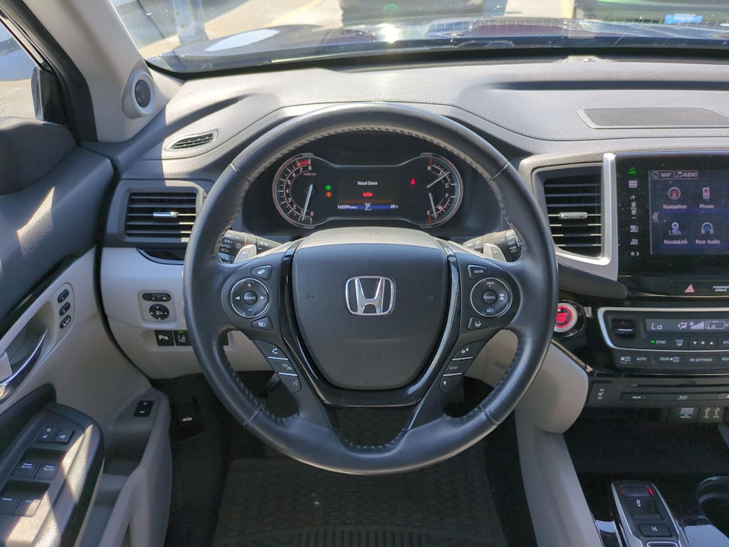 Thumbnail: 2016 Honda Pilot - 13