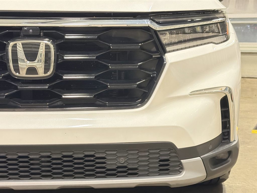Thumbnail: 2023 Honda Pilot - 25