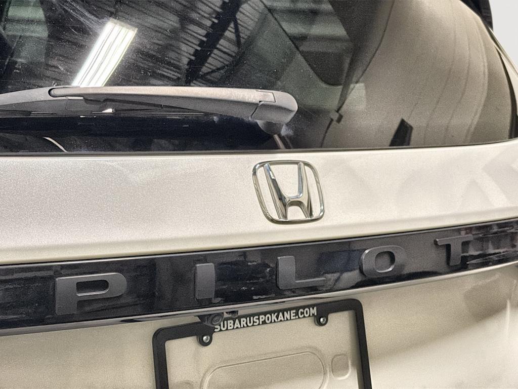 Thumbnail: 2023 Honda Pilot - 26