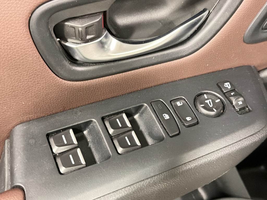 Thumbnail: 2023 Honda Pilot - 27