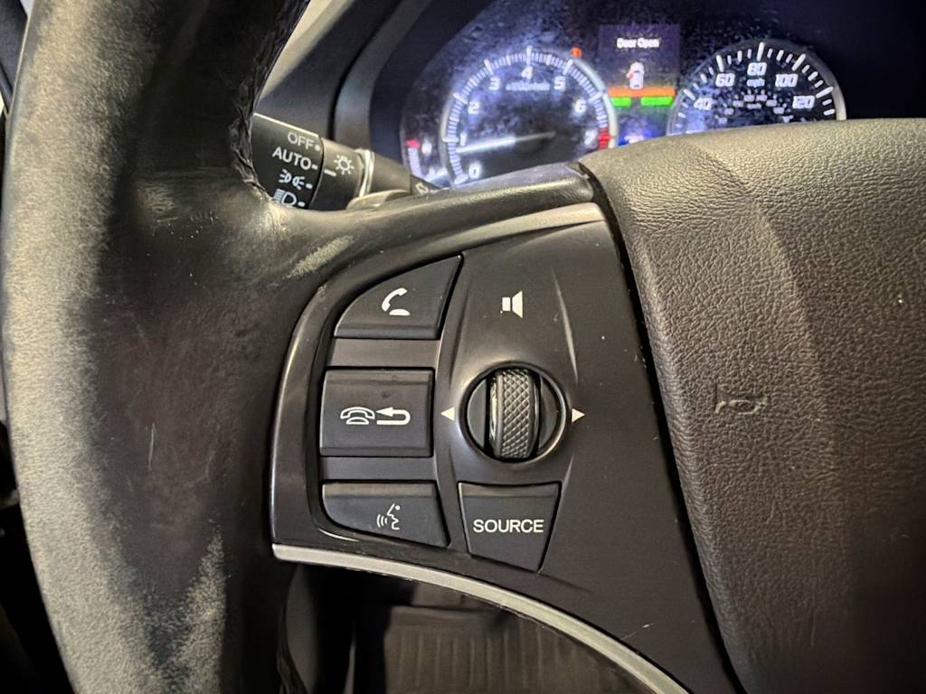 Thumbnail: 2017 Acura MDX - 31