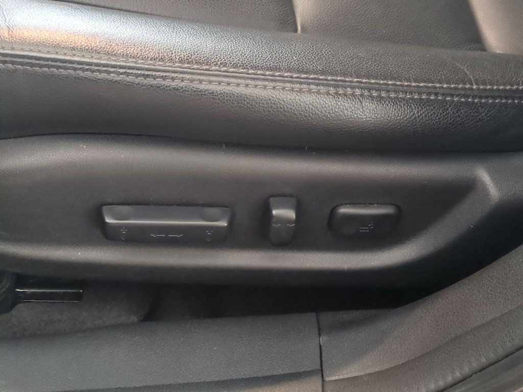 Thumbnail: 2015 Honda Crosstour - 25