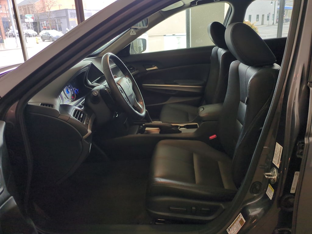 Thumbnail: 2015 Honda Crosstour - 10