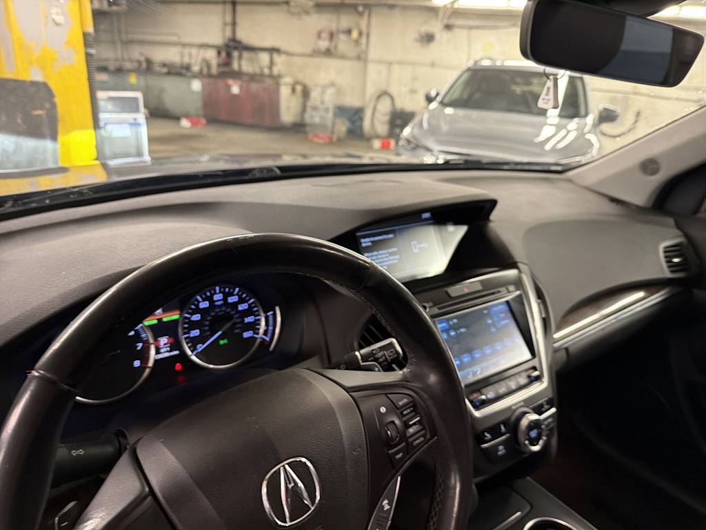 Thumbnail: 2018 Acura MDX - 2
