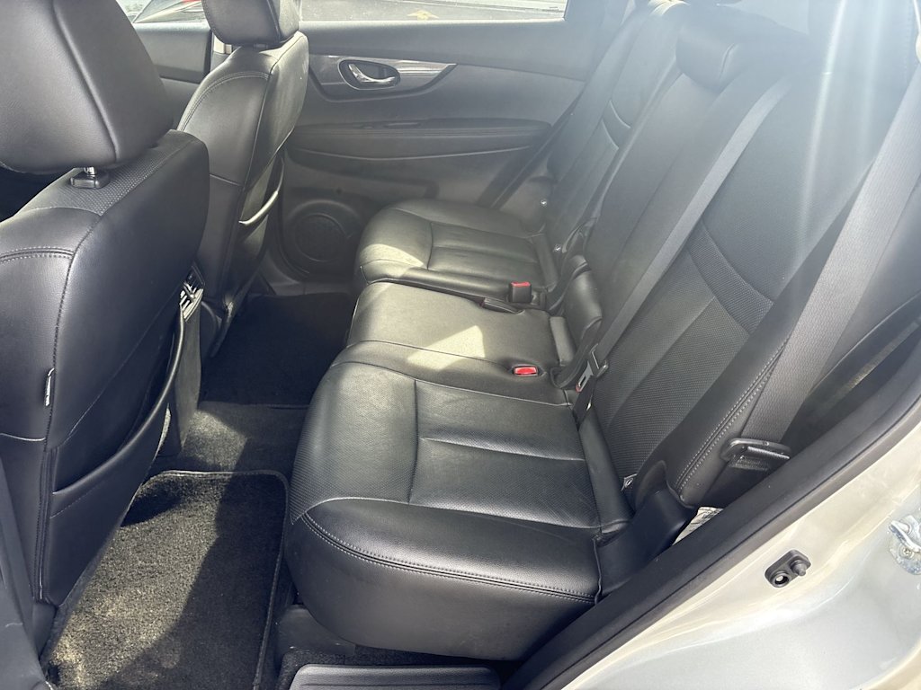 2016 Nissan Rogue SL - Photo 28
