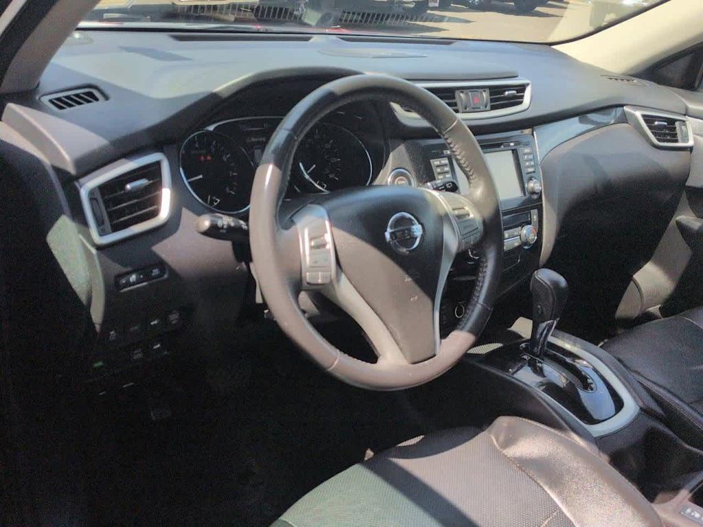 Thumbnail: 2015 Nissan Rogue - 2