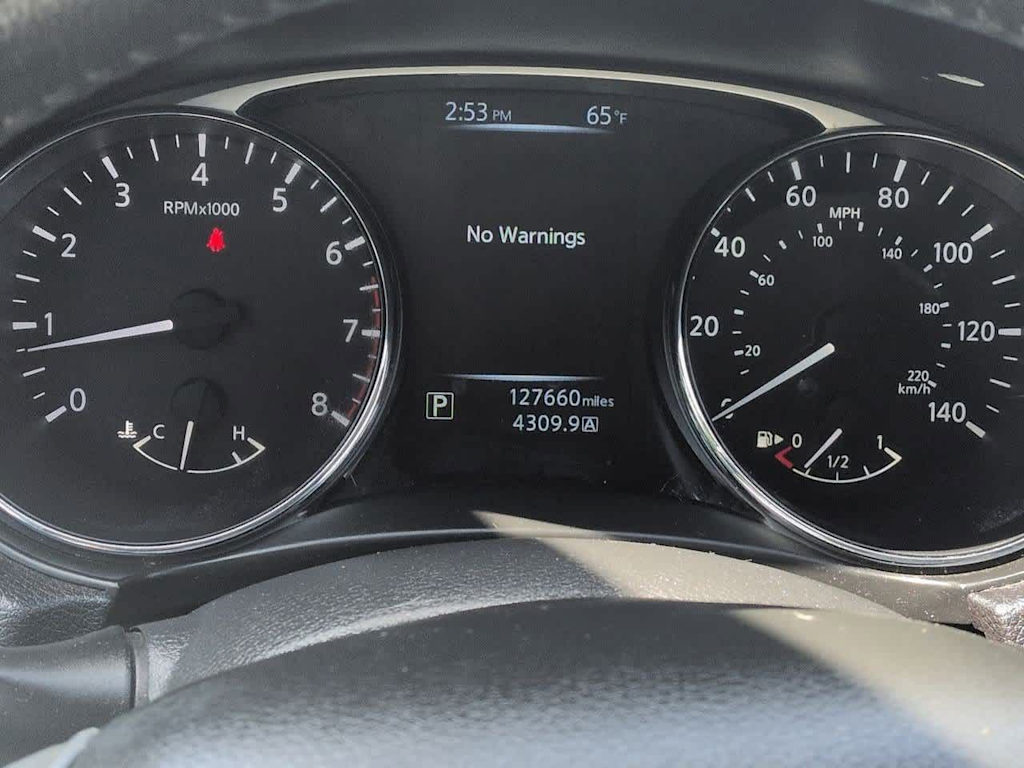 Thumbnail: 2015 Nissan Rogue - 17