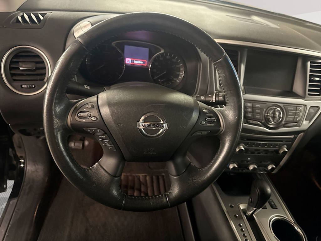 Thumbnail: 2018 Nissan Pathfinder - 8