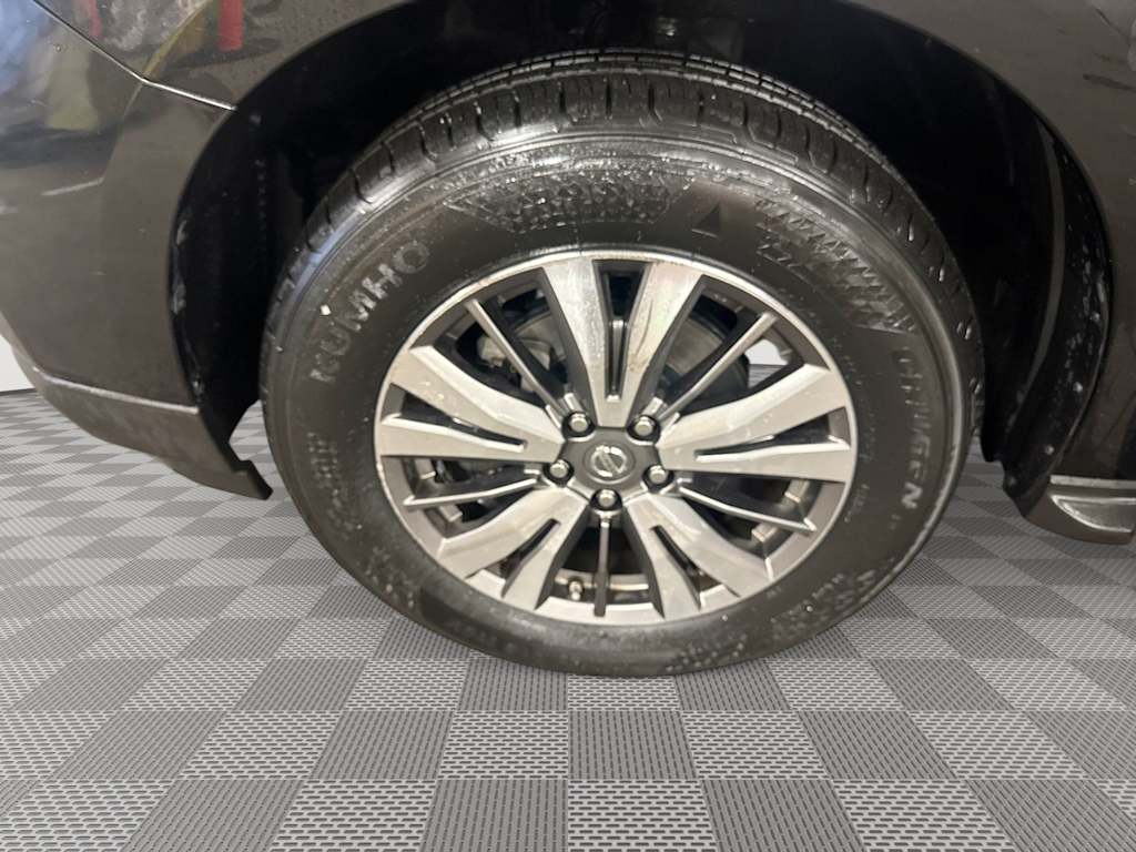 Thumbnail: 2018 Nissan Pathfinder - 6