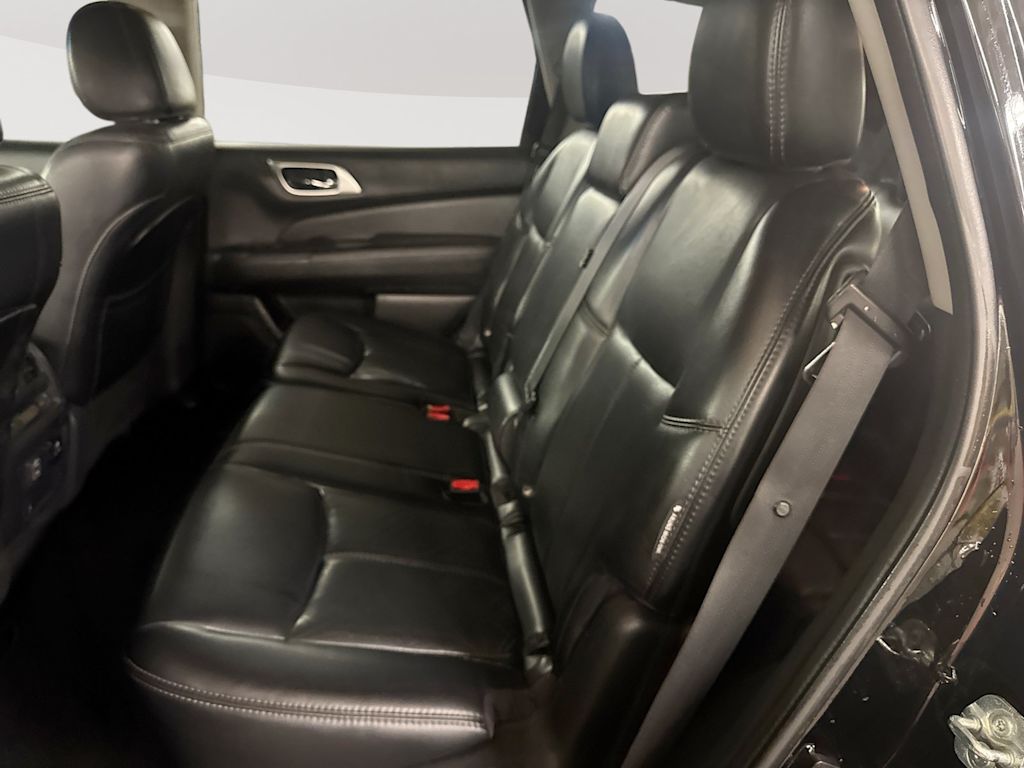 Thumbnail: 2018 Nissan Pathfinder - 27