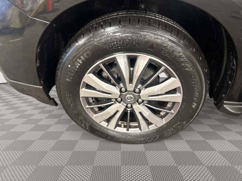 Thumbnail: 2018 Nissan Pathfinder - 6