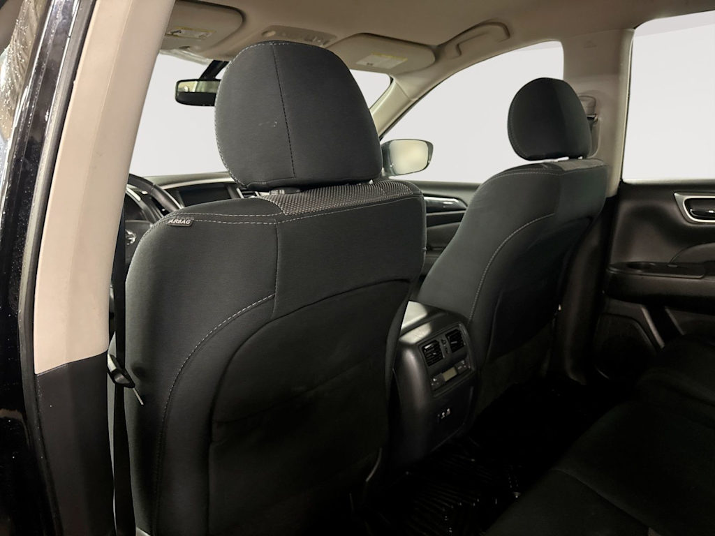 Thumbnail: 2019 Nissan Pathfinder - 10