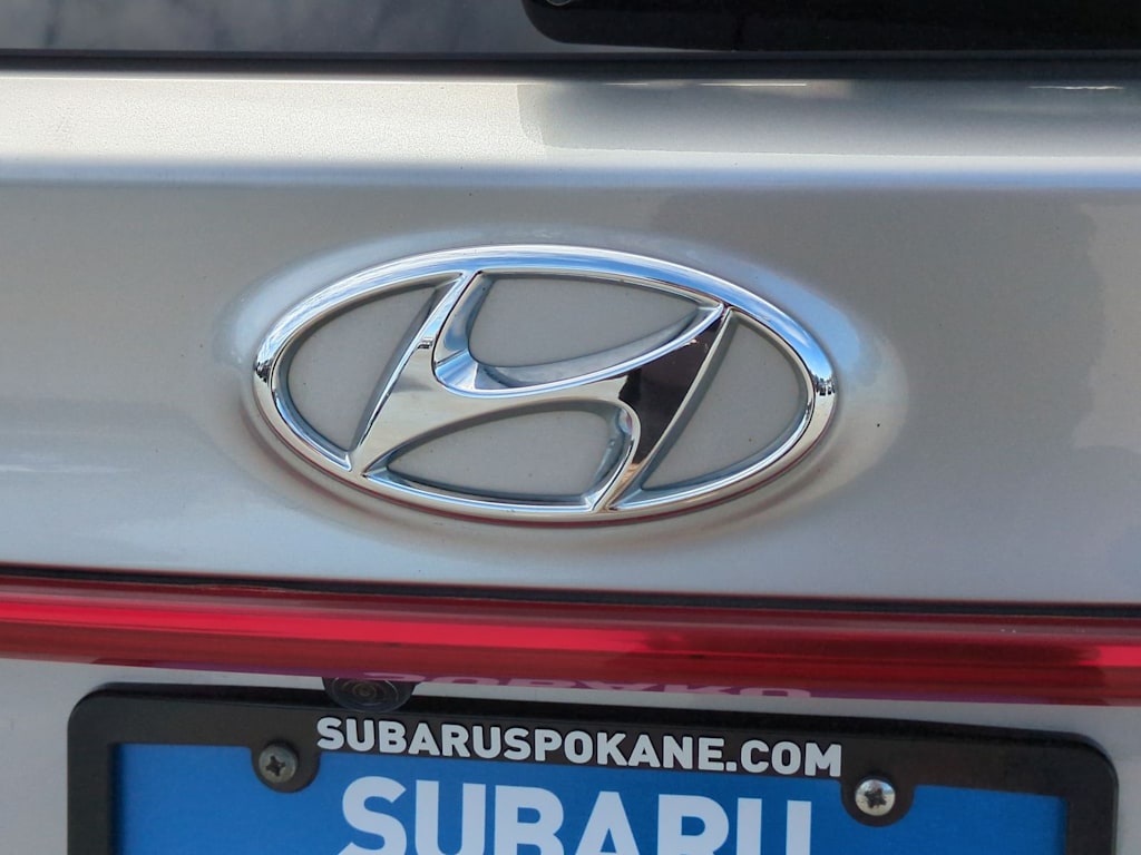 2021 Hyundai Santa Fe Limited 25