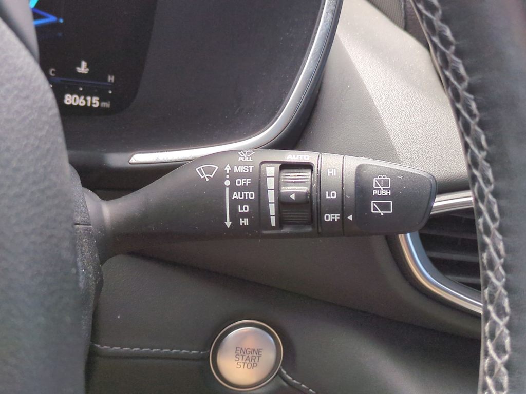 2021 Hyundai Santa Fe Limited 32