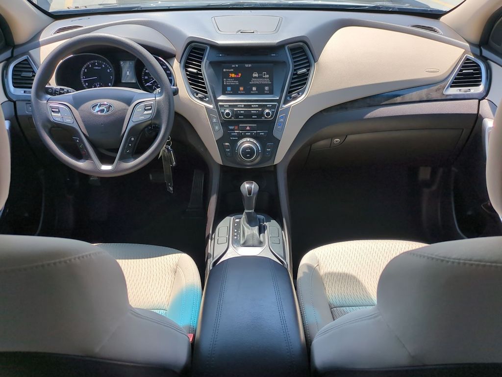 Thumbnail: 2017 Hyundai Santa Fe - 9